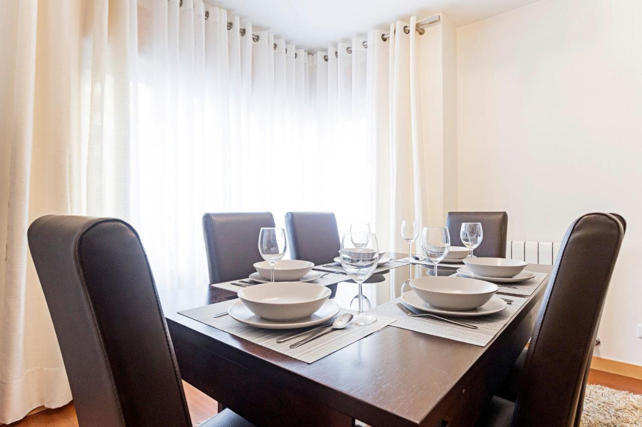 2Br Flat By Metro W/ Free Parking By Lovelystay Vila Nova de Gaia Exterior photo
